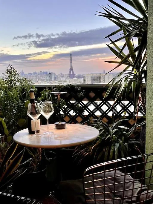 Apartment Parisian Flat Eiffel Tower View